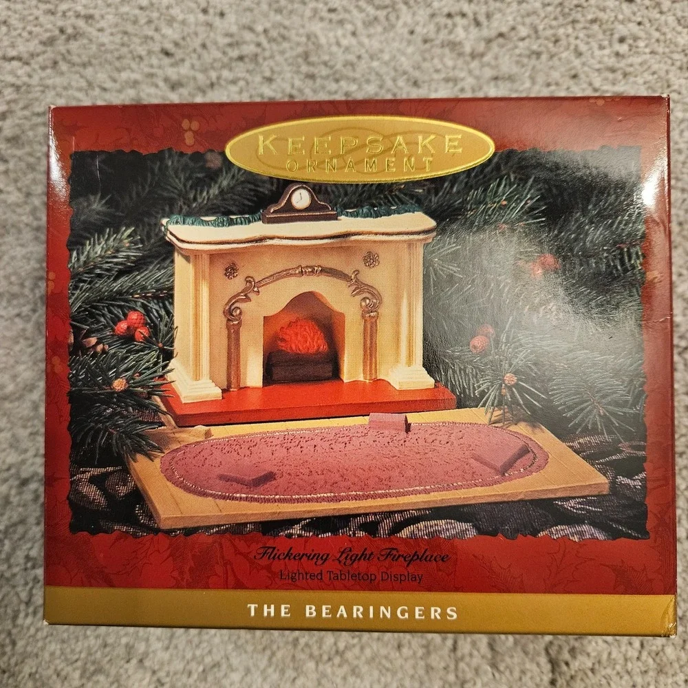 Hallmark 1993 The Bearingers Fireplace Flickering Light‎ Tabletop Display Works